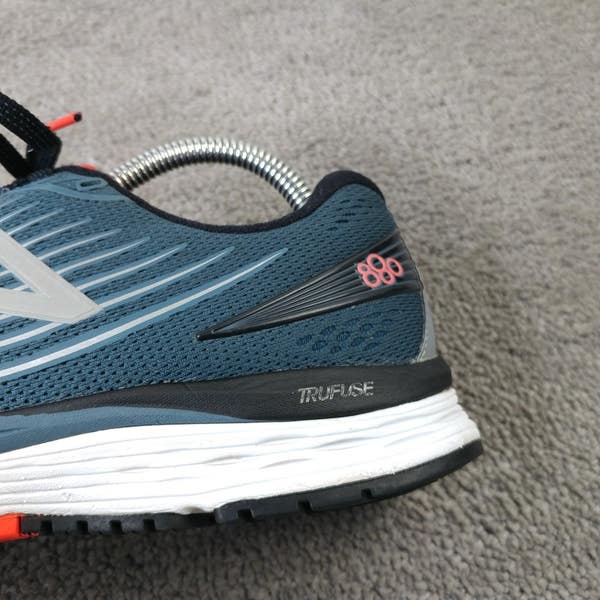 New Balance 880v8 Mens Size 9 Running Shoes Low Top Sneakers  display picture 3