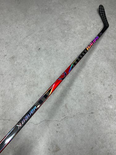 87 Flex P28 Senior Bauer Proto 2 Left Hand Hockey Stick Pro Stock (Used)
