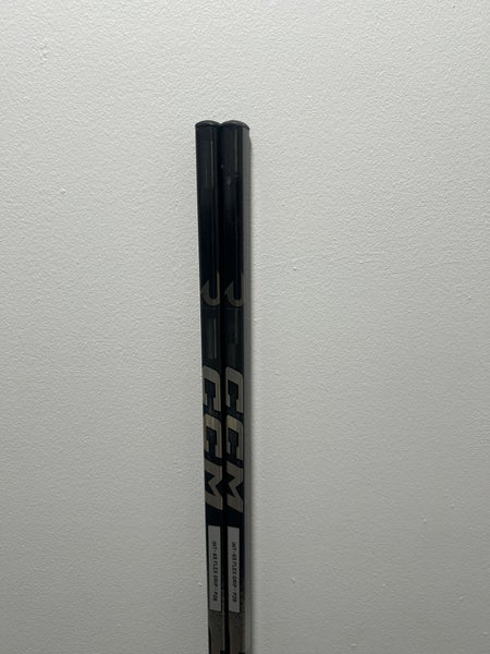 Intermediate CCM Ribcor Trigger 10 Pro Right Handed Hockey Stick P28 65 Flex (Used)