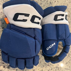 Tampa Bay Lightning Stadium Gloves Pro Stock (Gently Used)