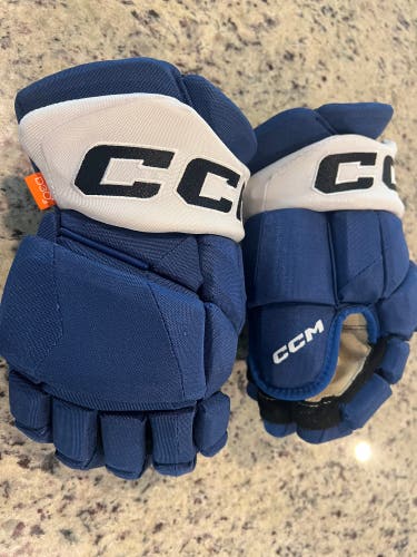 Tampa Bay Lightning Stadium Gloves Pro Stock (Gently Used)