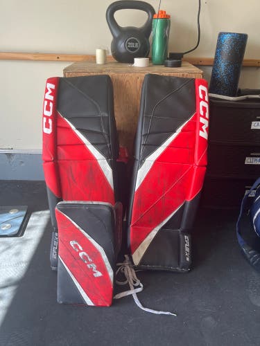 34" 2024 CCM EFlex 6 Goalie Leg Pads  and blocker (Used)