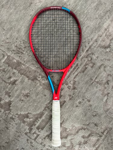 YONEX VCORE 98 Tennis Racquet (Used), 6th gen/2021 version, 4 1/2 grip