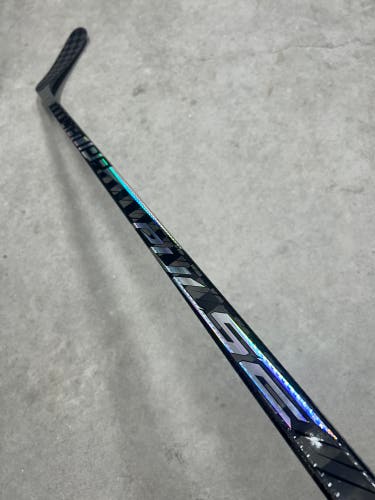 P90TM 82 Flex Senior Bauer Pulse Right Hand Hockey Stick Pro Stock (New)