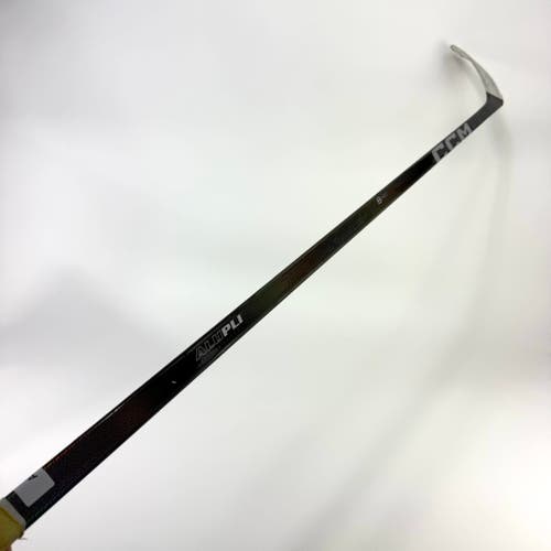 Used Right Black CCM Jetspeed FT8 Pro | 80 Flex P28M Curve Grip | A496