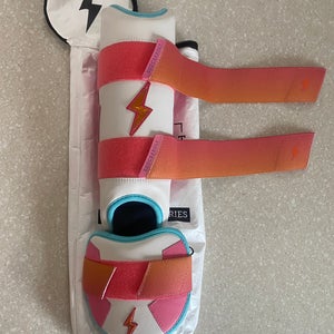 White Junior Shin Guards (New)