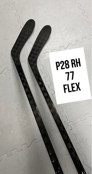 Senior(2x)Right P28 77 Flex ProBlackStock™ Unbranded Blackouts Pro Stock Nexus Hockey Sticks