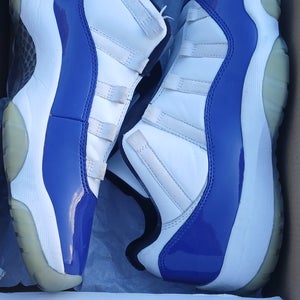 Men's Size M 10.0 (W 11.0) Air Jordan 11 Shoes (Used)