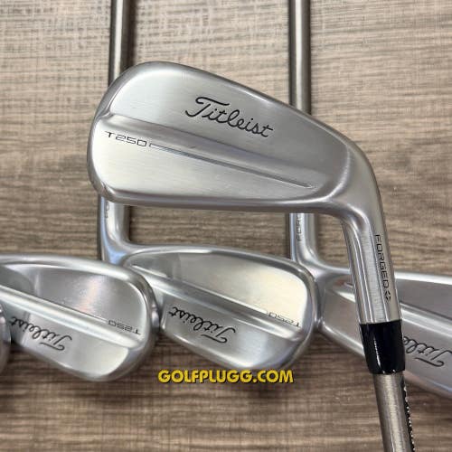 Titleist T250 Iron Set 5-GW / Steelfiber Graphite, Regular (471)