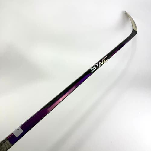 Used Right Purple Bauer Nexus Sync | 70 Flex P88 Curve Grip | A196