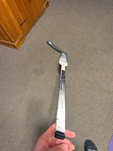Senior Bauer Vapor Hyperlite Regular Goalie Stick 26" Paddle (New)