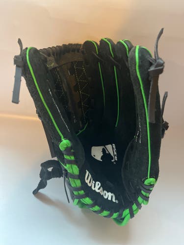 Wilson A350 12" Baseball Glove RHT Black Neon Green youth Utility (Used)