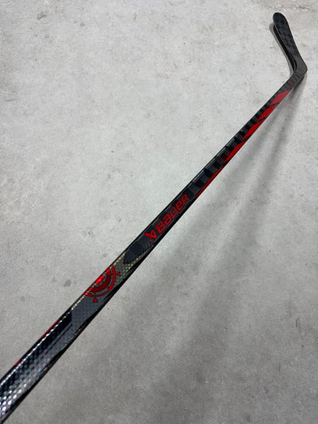 87 Flex P92 Senior Bauer Proto-R Left Hand Hockey Stick Pro Stock (Used)