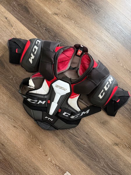 Medium Senior CCM JetSpeed FT4 Shoulder Pads (Used)