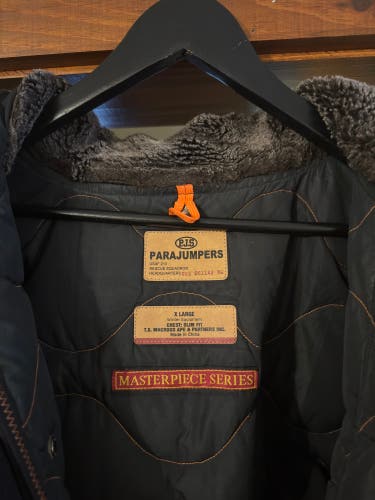 Black Men's Large/Extra Large Parajumpers RIGHT HAND - HOODED JACKET (Used)