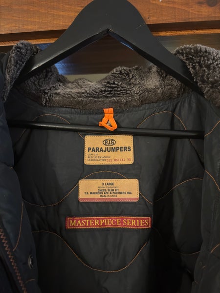 Black Men's Large/Extra Large Parajumpers RIGHT HAND - HOODED JACKET (Used)