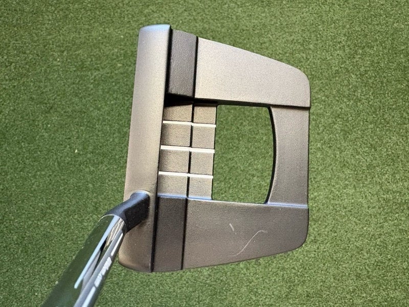 Wilson Staff Infinite the L Mallet Putter 35-inch Right-Handed