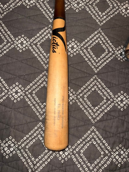 Victus Tatis Maple BBCOR Certified Bat (-3) 28 oz 31" (Used)