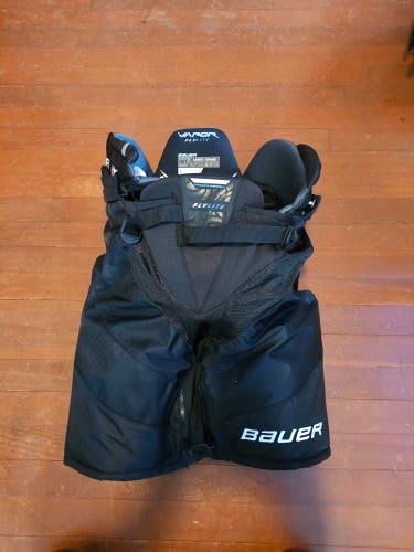 Intermediate Large Bauer Vapor Flylite Hockey Pants (Used)