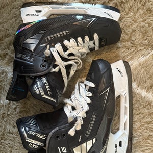 Senior True Catalyst 9x4 Hockey Skates