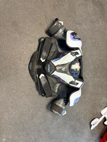 Large Senior Bauer Vapor Flylite Shoulder Pads Pro Stock (Used)