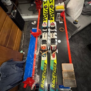 Unisex 2020 Volkl Racetiger SL 152cm Racing Skis With Bindings Max Din 16 (Light Use, Freshly tuned)