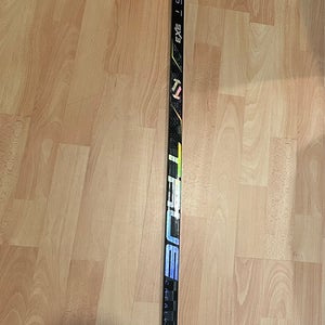 1 Pack Brand New True Catalyst 9X3 Left Hand Hockey Sticks P92 85 Flex