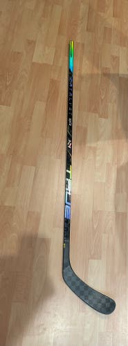 1 Pack Brand New True Catalyst 9X3 Left Hand Hockey Sticks P92 85 Flex
