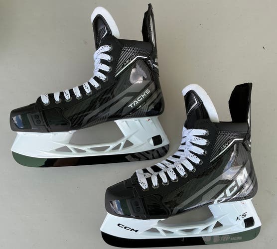 NHL Return CCM AS-V PRO Pro Stock Size 8.5 Hockey Skates (New) 49174