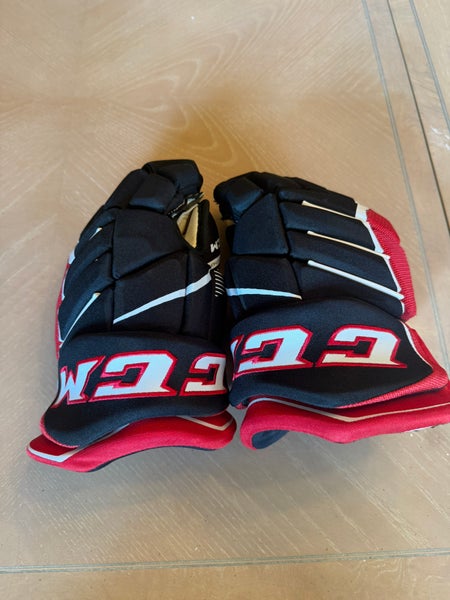 CCM JetSpeed FT370 Gloves 14" (Used)