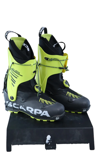 Mondo 28 & 28.5 Scarpa Alien Ski Boots (Used)