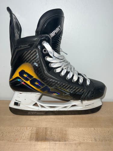 2025 CCM JetSpeed FT8 Pro Hockey Skates Regular Width 8 (Used)