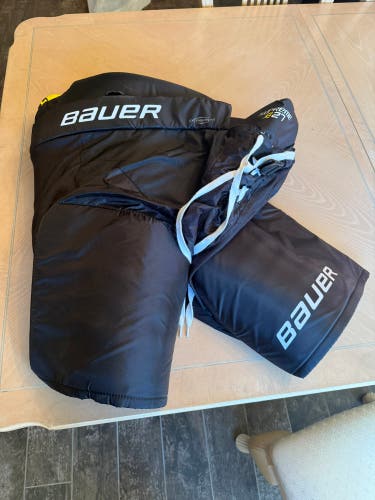 Senior XL Bauer Supreme S27 Hockey Pants (Used)