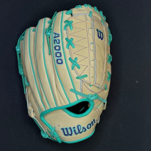 Wilson A2000 LH Baseball Glove 12" (New)