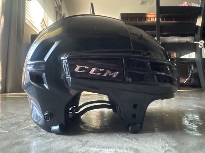 Medium CCM Super Tacks X Helmet (Used)