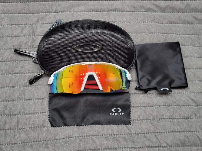 Oakley Sunglasses Rainbow White New