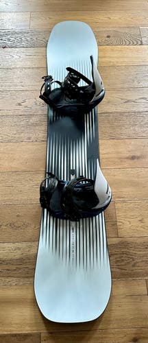 Burton Custom X 162 with Burton Cartel X EST bindings.