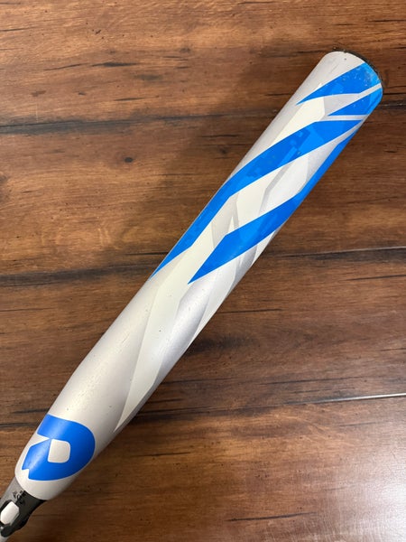 Demarini CF Zen 30/19 (-11) Fastpitch Softball Bat