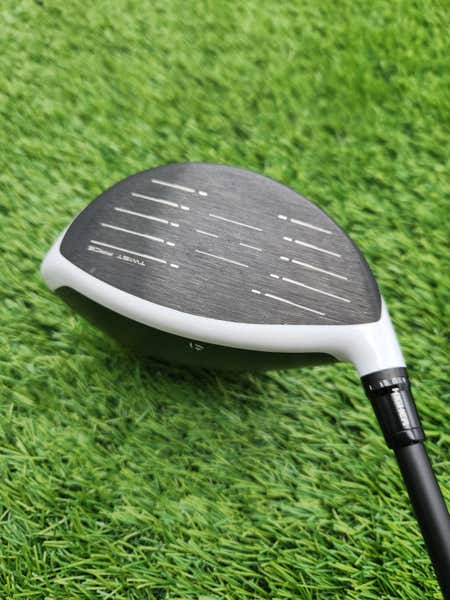 Driver TaylorMade SIM2 10.5° - Flexible Régulier, Shaft Fujikura Ventus Blue 5, Neuf