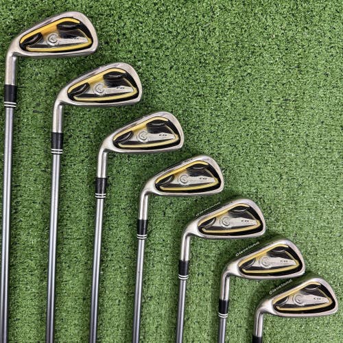 Cleveland CG7 Iron Set 4-PW Regular Flex Graphite Left Handed