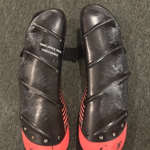 Carbon Large Shred Shin Guard (Used)
