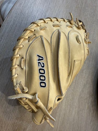 2024 Wilson A2000 RH Catcher's Baseball Glove 33.5" (New)
