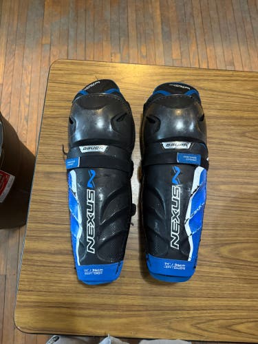 Bauer Nexus 2N 14" Shin Pads (Used)