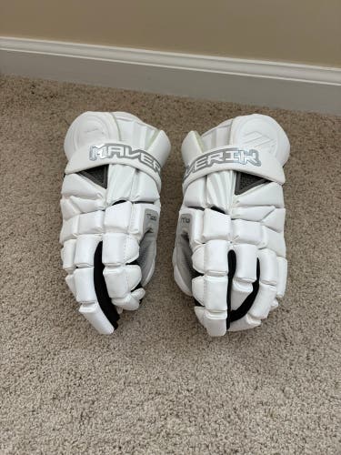 Maverik Max Lacrosse Gloves (New)