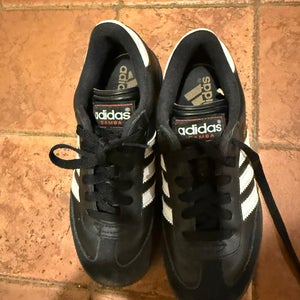 Black Unisex 2Y (Big Kids / Youth) Adidas Samba Cleats (Used)