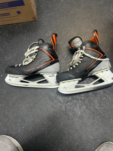 Easton Mako M7 Hockey Skates Regular Width 9.5 (Used)