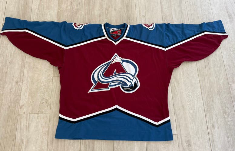 Colorado Avalanche Hockey Jersey (Pro Player XXL)