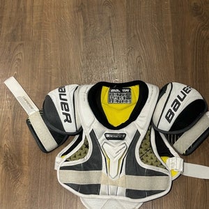 Men's Large Junior Bauer Supreme S170 Shoulder Pads (Used)