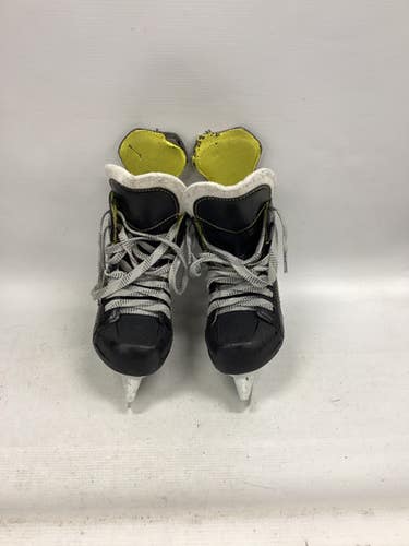 Used CCM TACKS 9350 Youth Hockey Skate Youth 13.0 11851-S000043296
