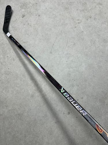 77 Flex P90T Senior Bauer Flylite Right Hand Hockey Stick Pro Stock (Used)